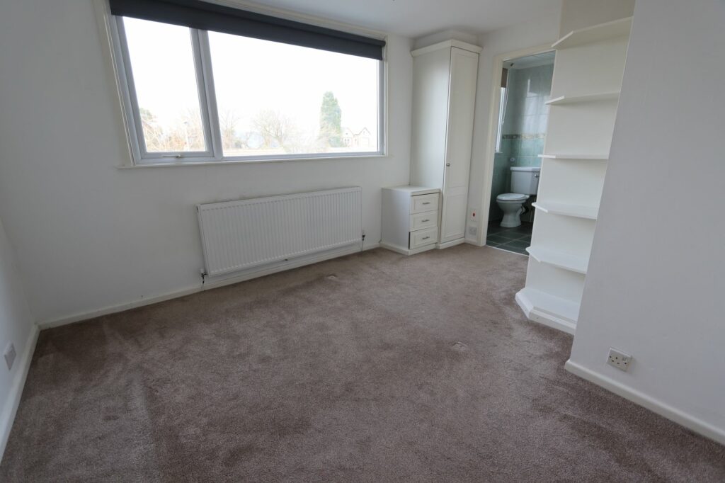 Hawthorn Avenue, Brookhouse, LA2