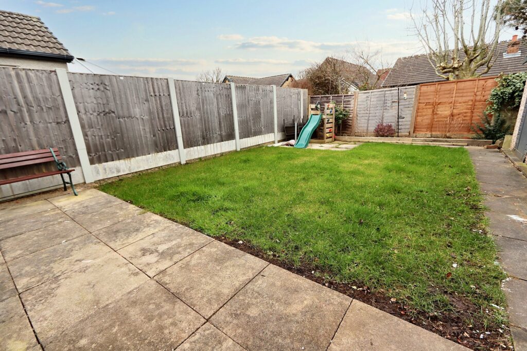 Oak Avenue, Morecambe, LA4