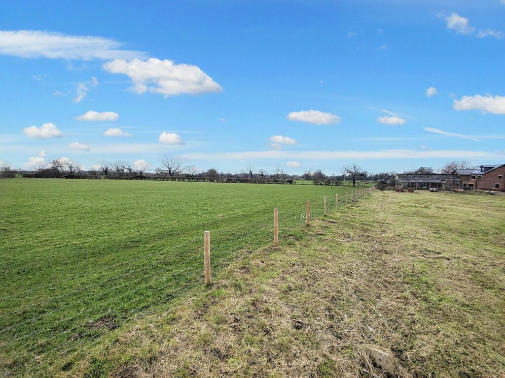 Building Plot at Kingsway Gardens, Woodplumpton PR4 0AY